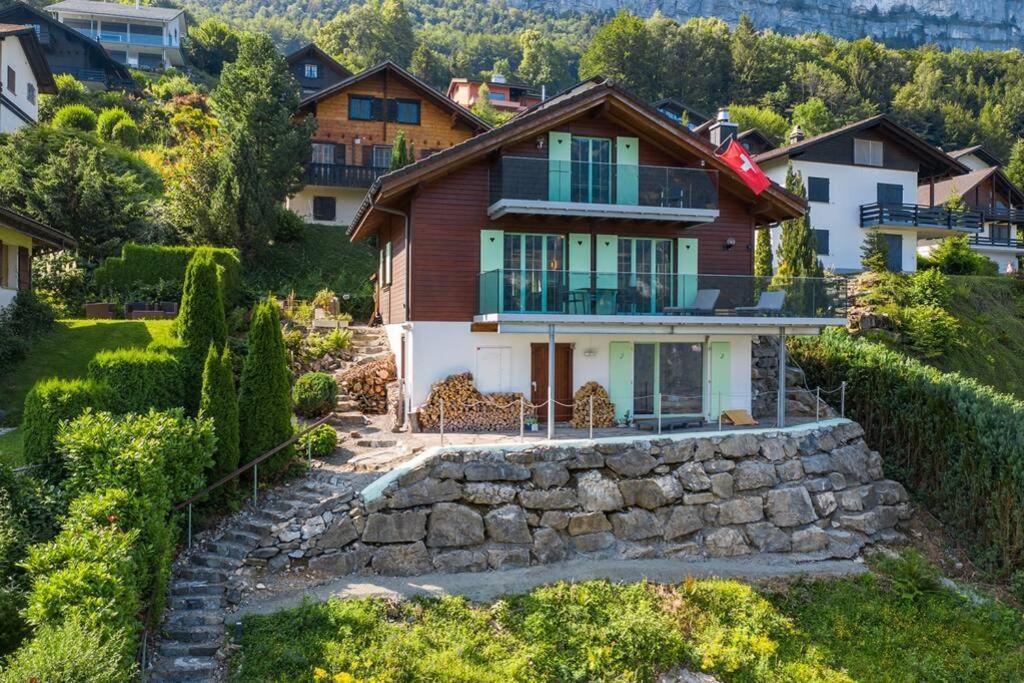 Exklusives Chalet Mit Traumhafter See- Und Bergsicht Seelisberg Zewnętrze zdjęcie