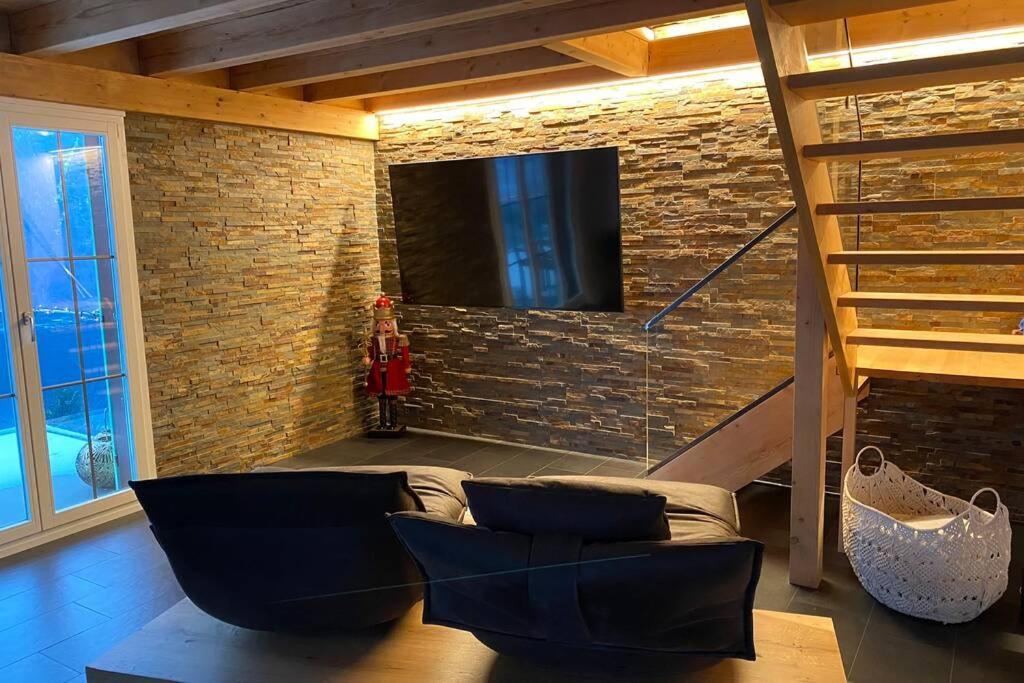 Exklusives Chalet Mit Traumhafter See- Und Bergsicht Seelisberg Zewnętrze zdjęcie