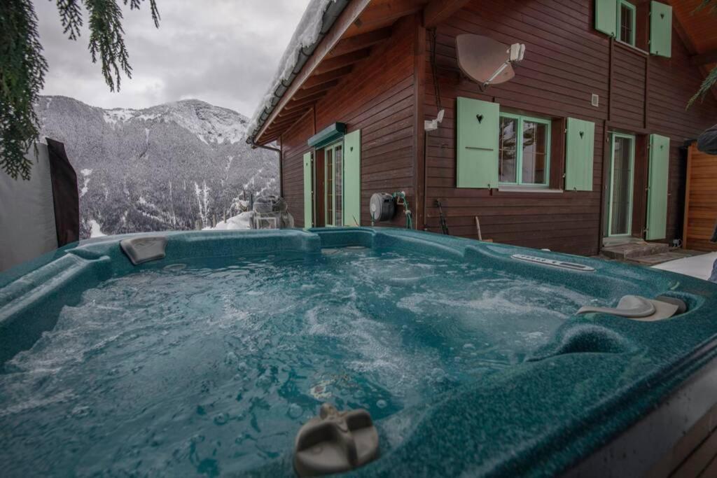 Exklusives Chalet Mit Traumhafter See- Und Bergsicht Seelisberg Zewnętrze zdjęcie