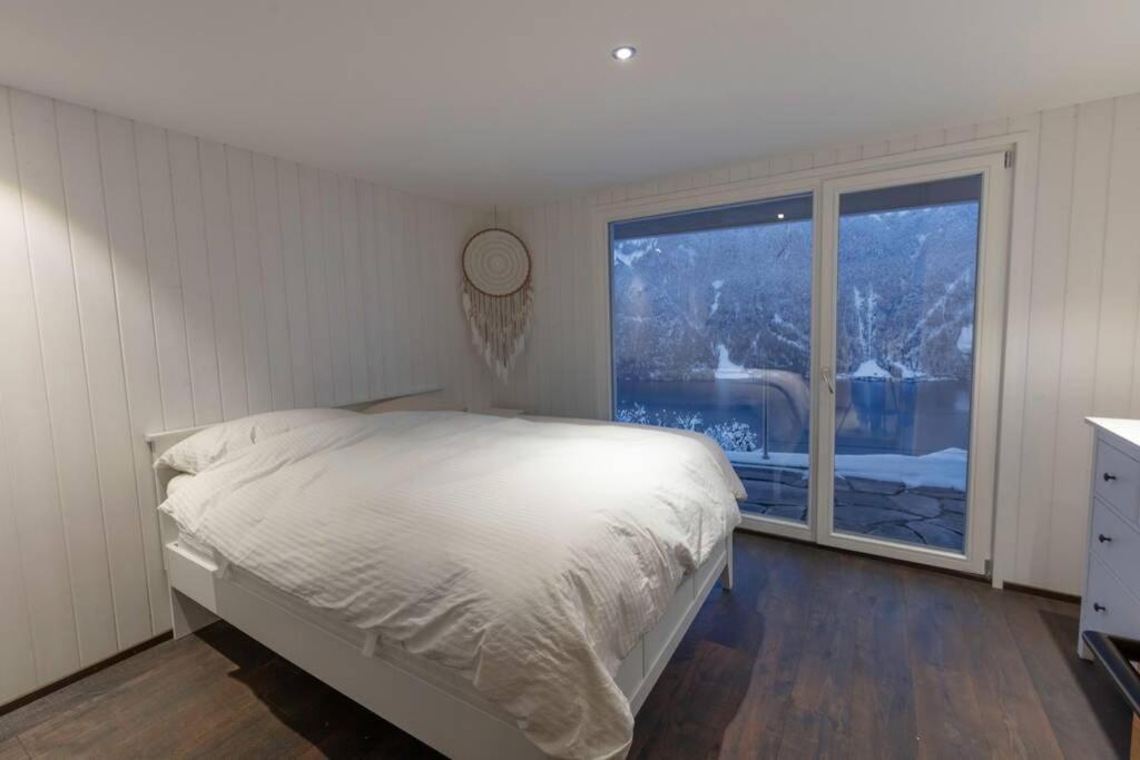 Exklusives Chalet Mit Traumhafter See- Und Bergsicht Seelisberg Zewnętrze zdjęcie